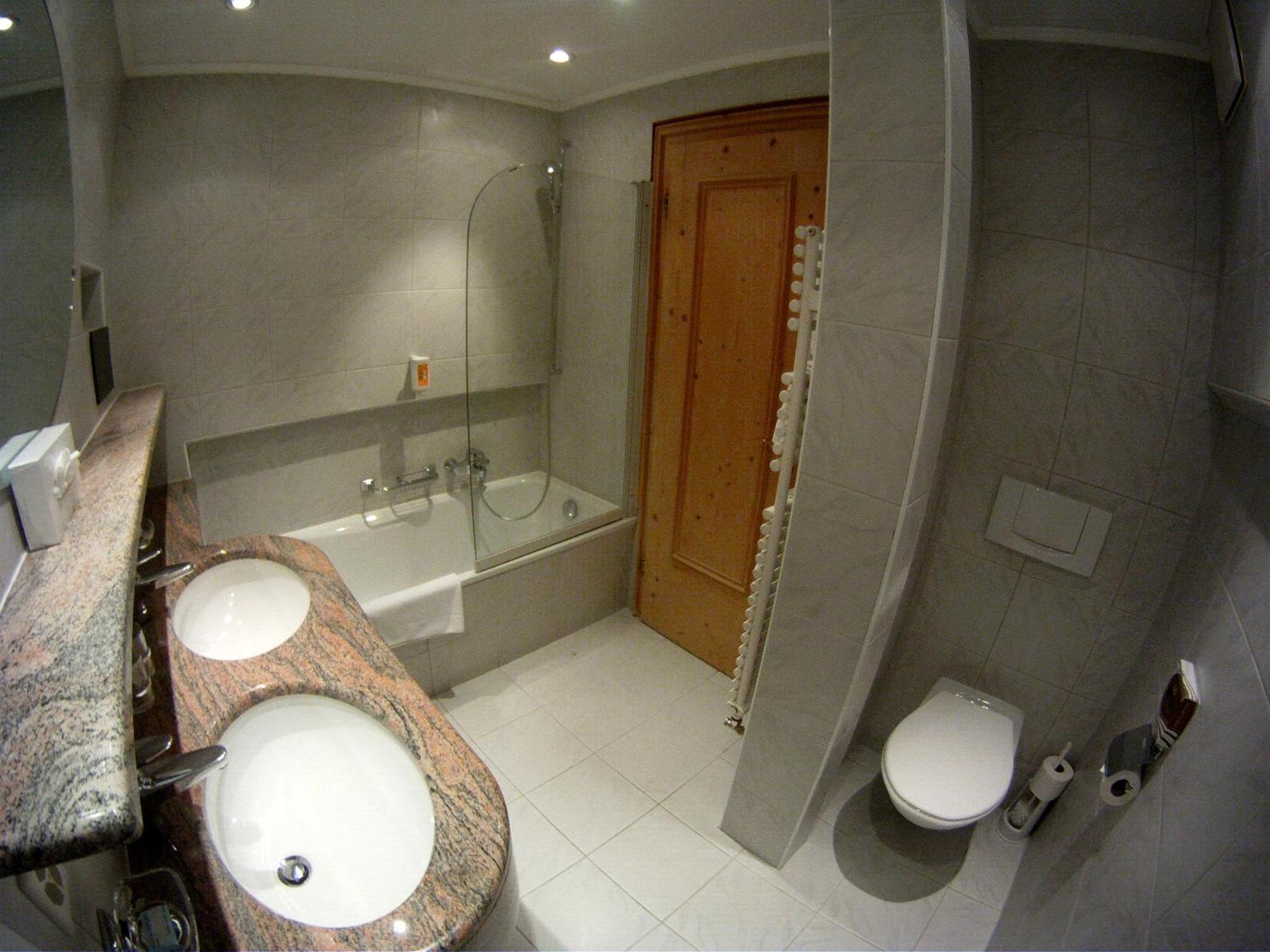 Camera Familiare con Bagno